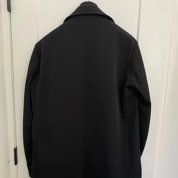 Theory Black Water Resistant Rain Coat with Zipper Lining